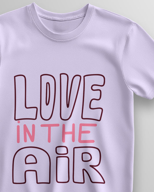 LOVE IN THE AIR – Classic Unisex T-Shirt