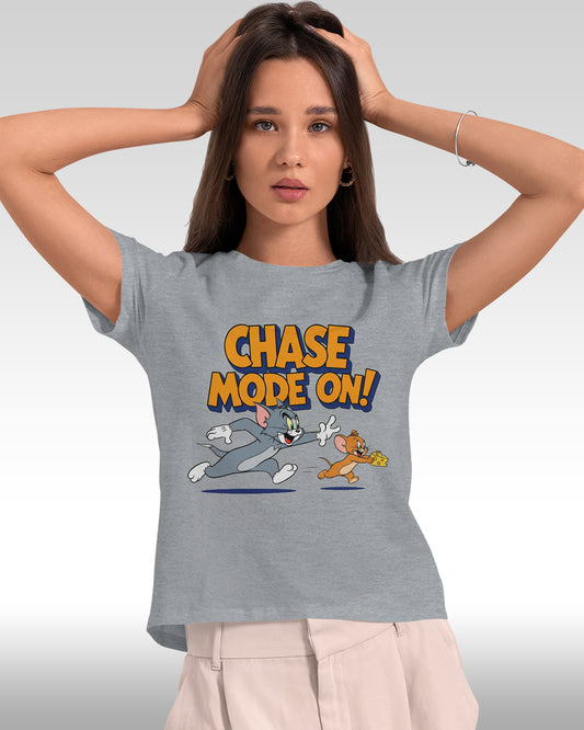 Tom and Jerry Chase Mode On! – Classic Unisex T-Shirt